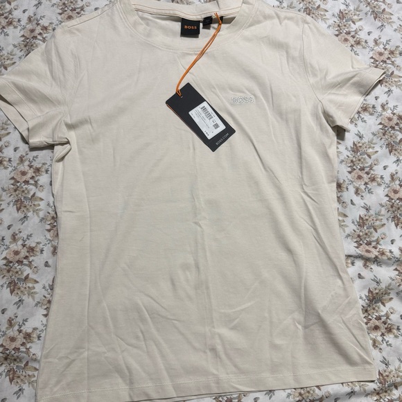 Boss Off-White Tee with Orange Accents - Picture 4 of 4